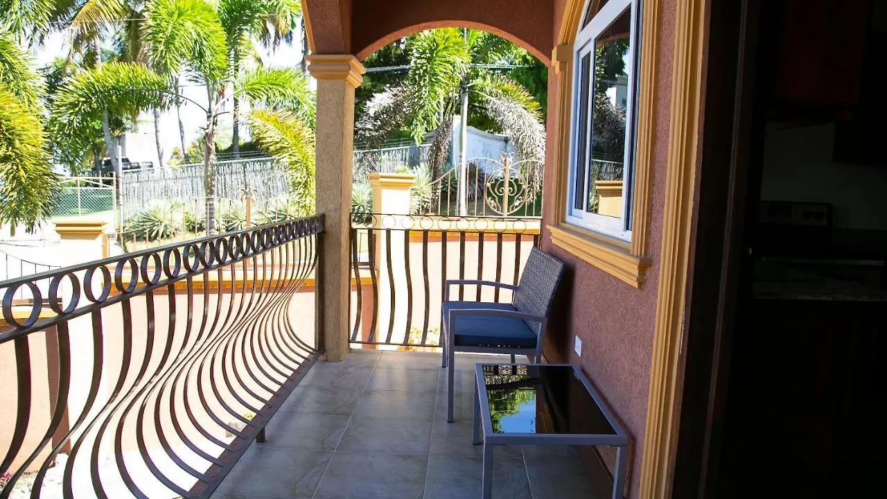 شقة Ocean View Terrace مونتيغو باي